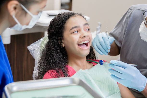 Best Emergency Gum Pain Relief  in Century, FL