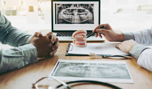 Best Dentist for Tooth Abscess  in Century, FL